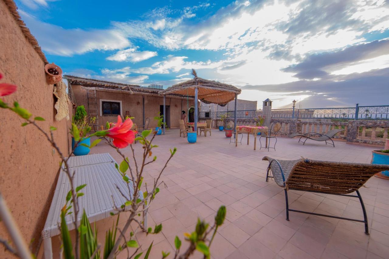 Dar Nadia Bendriss Hotel Tajda Exterior photo